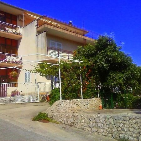 Siesta Apartments Шибеник Экстерьер фото