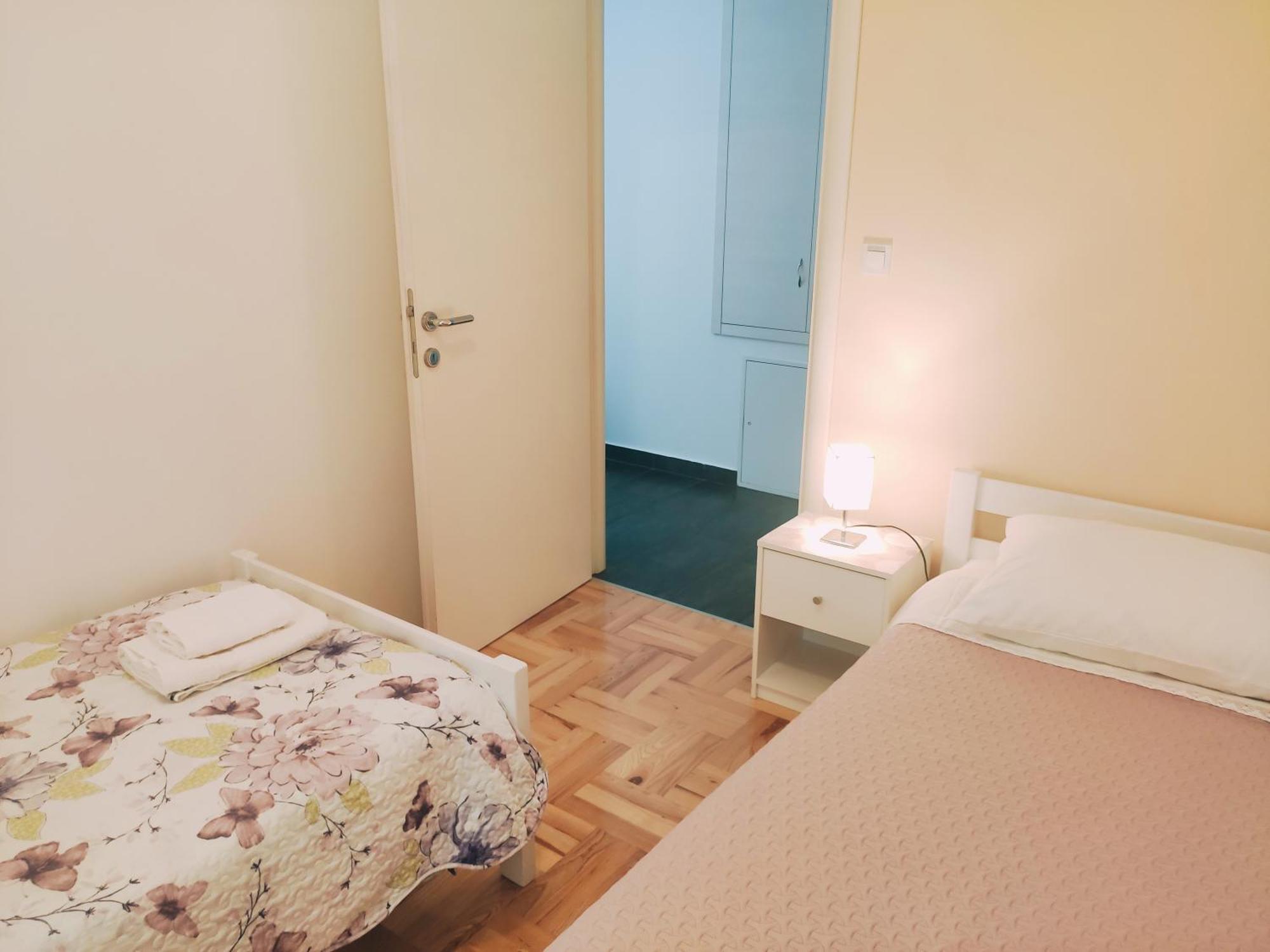 Siesta Apartments Шибеник Экстерьер фото
