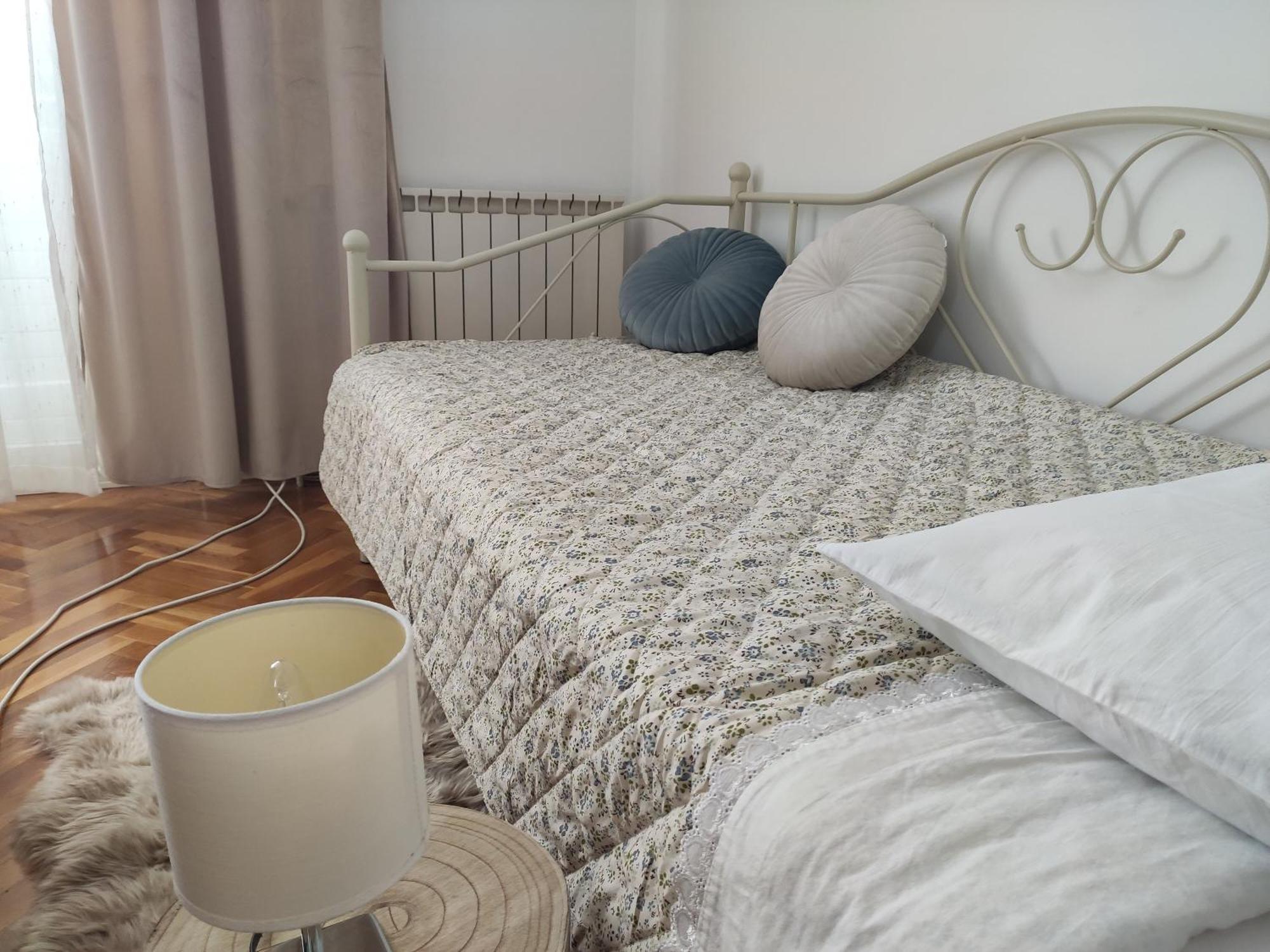 Siesta Apartments Шибеник Экстерьер фото